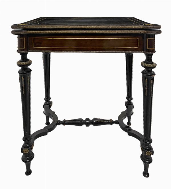 Tavolo da gioco, Napoleone III, secolo XIX. H cm 72X60X40