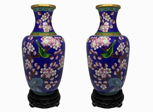 Couple Chinese vases CloisonnÃ¨.
H 34 cm