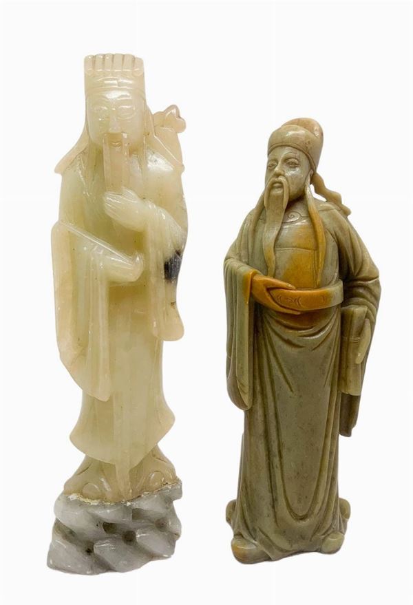 Pair of wisemen statues in GeoLite. H 17 cm, h 18 cm.