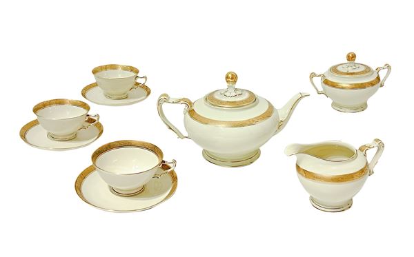 Tea set H & G Selb Bavaria Germany Heinrich, Ivory structure consisting of teapot, sugar bowl, milk jug and 12 cups with saucers