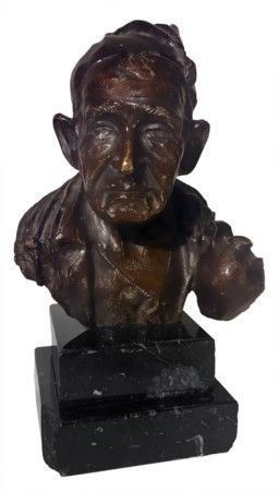 Bronzo a patina bruna raffigurante un vecchio con Otre