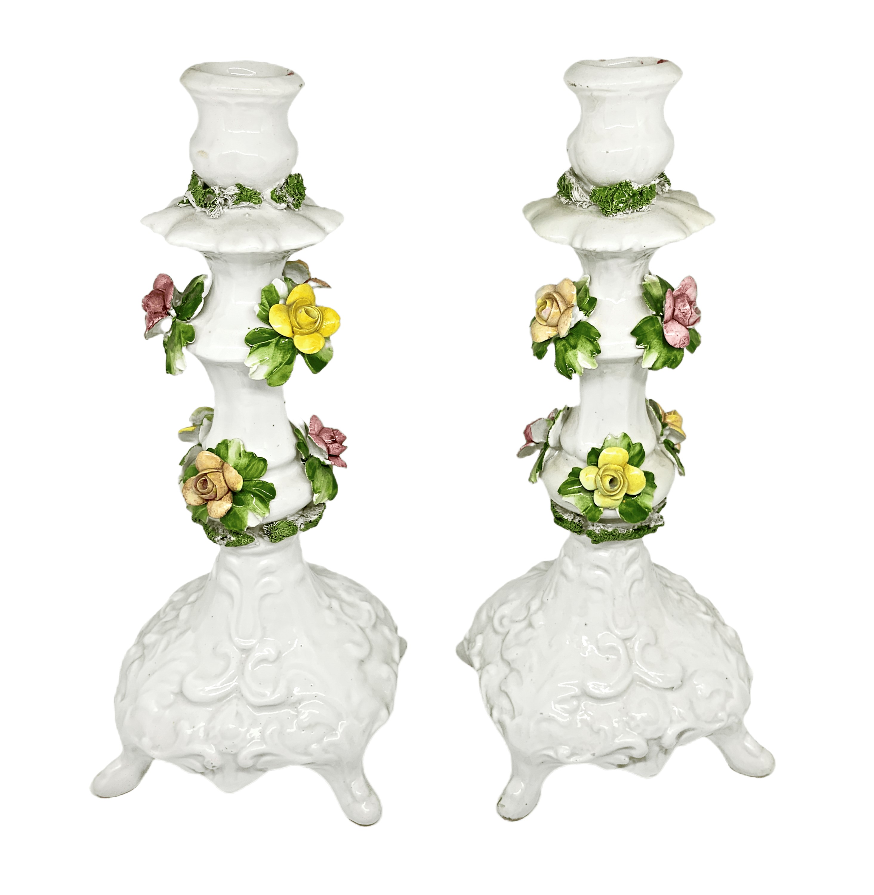 Coppia candelieri bianchi in porcellana di Capodimonte