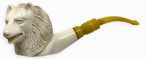 "Fox" - Vienna (Austria) on behalf of Brebbia factory. Late '900.
Pipa with foam stove and torch, hard rubber mouthpiece ..