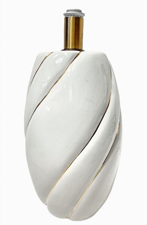 Abat Jour in white porcelain, Italian production. Surface Showing Details in gold.
70's.
H 59, diameter 19.