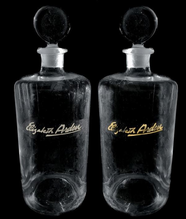 Coppia bottiglie Elizabeth Arden, tonico Rosa. XX secolo,Marchio dell'azienda di cosmesi dalla Red Door, il cui primo salone di bellezza &egrave  ... 
