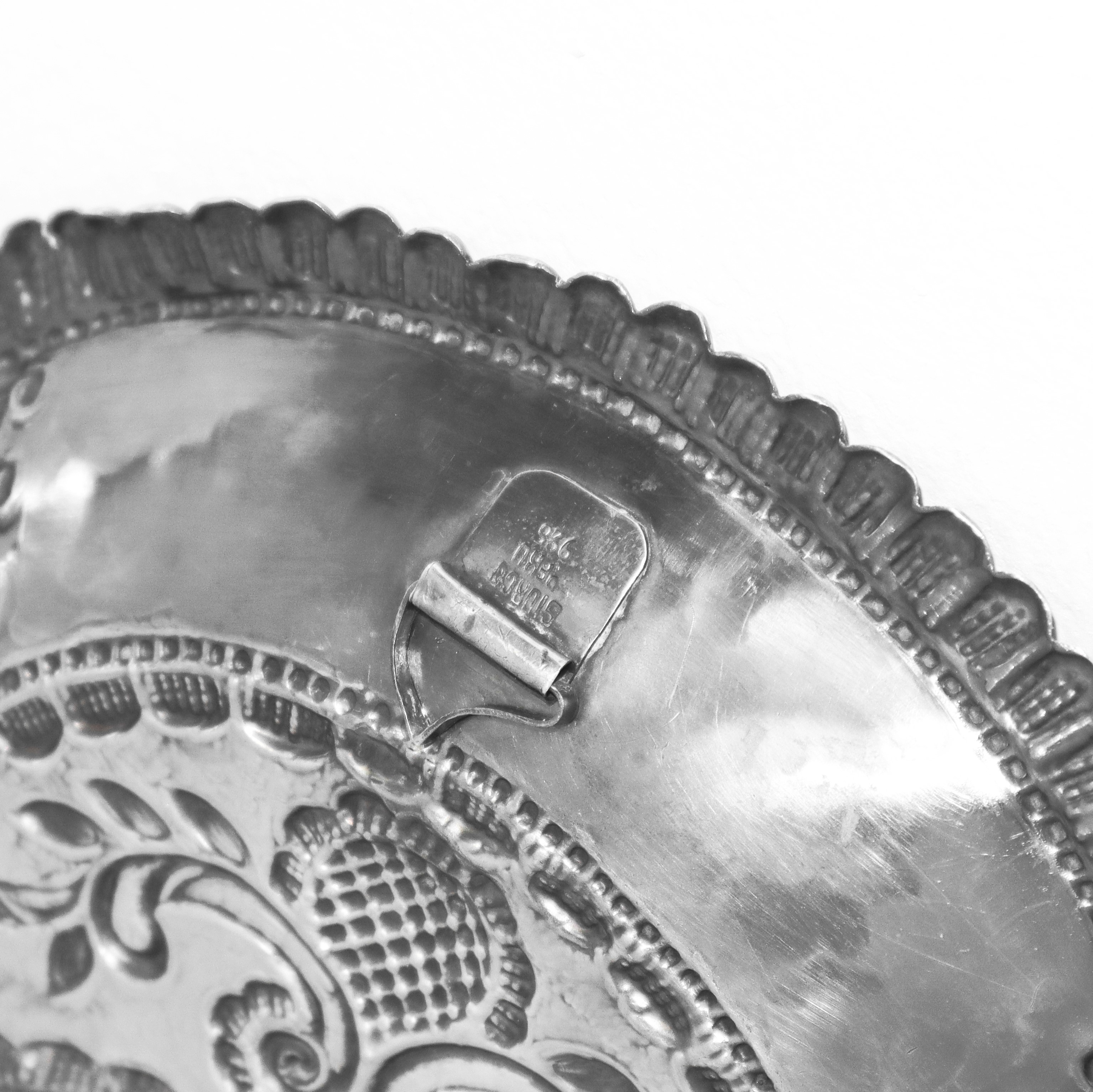 Piatto Decorativo da Parata in Argento 925 con Decori Floreali