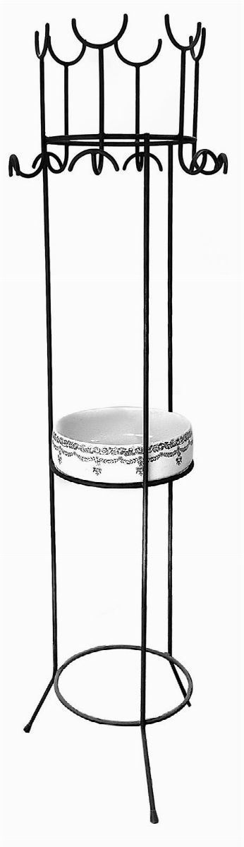 Coathanger in iron. H 195 base width 50 cm