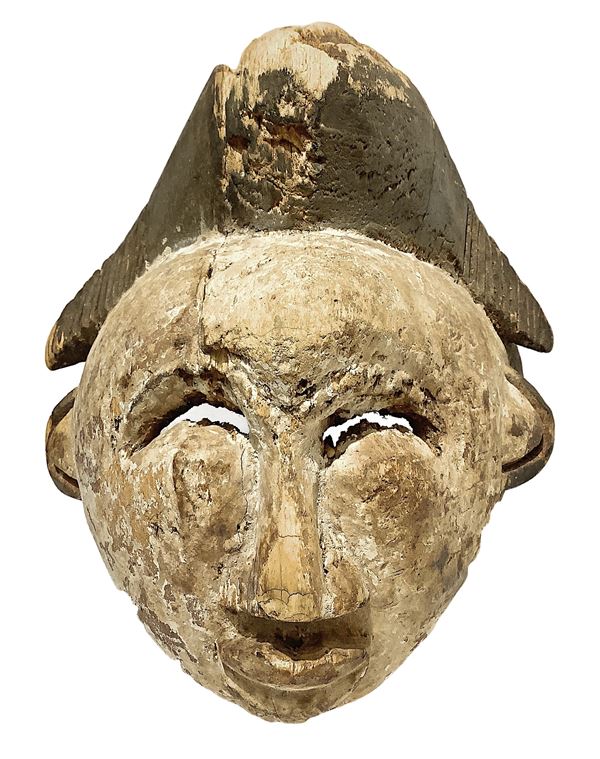 Mask Punu, Gabon, the Early twentieth century. H 25 cm