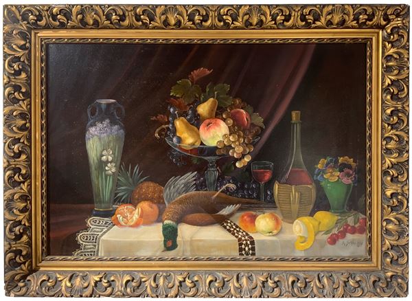 Dipinto ad olio su tela raffigurante natura morta di frutta e cacciagione, firmata A. Schle e datato ’30. Inizi XX secolo. Cm 60x90, in cornice cm 80x110