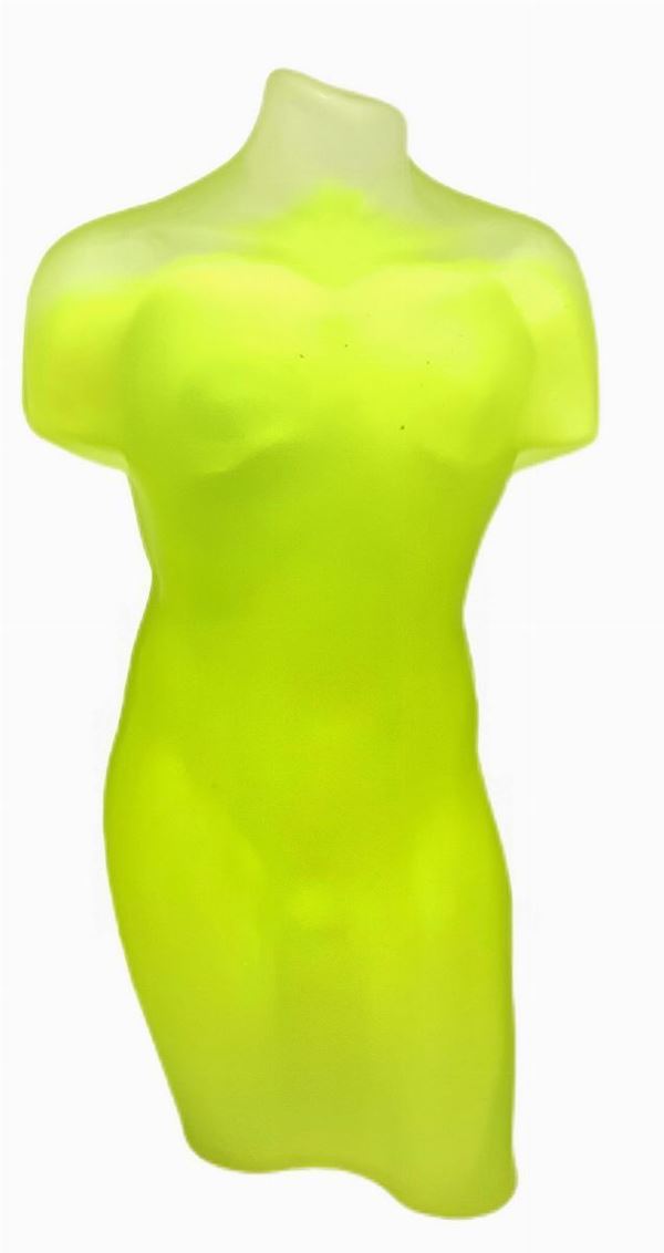 Statua in vetro sommerso raffigurante nudo di uomo. XX secolo. ,
H cm 24