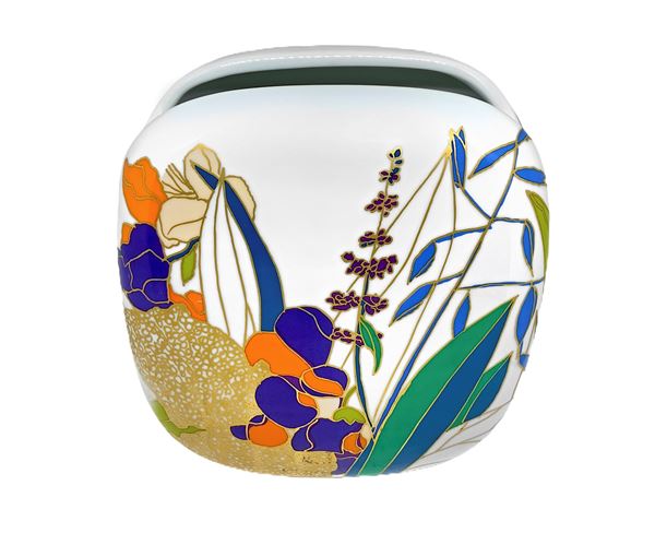 Rosenthal - W.Bauer, Rosenthal Studio Line , Vaso dipinto con smalti a motivo floreale. anni 70. Cm 20x19