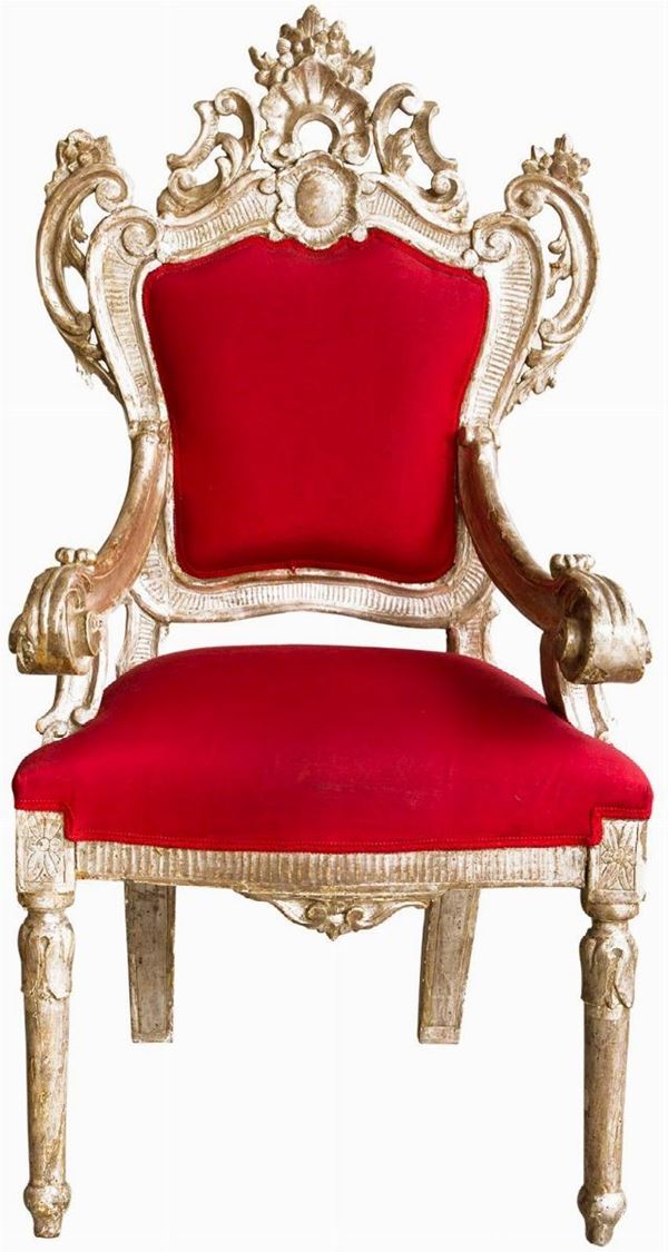 Throne, 18th century, silver foil. H cm 140 x 65, sitting H cm 55.
