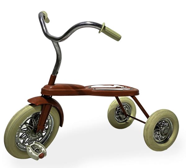 Red Tricycle, Giordani, 50s. H 53 cm, length 65 cm.