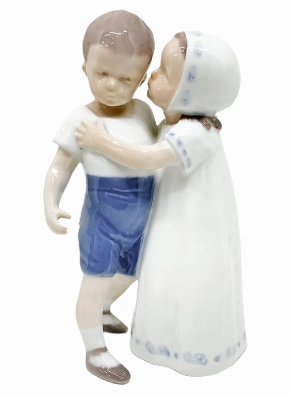 Copenhagen, porcelain statue depicting children "Love rejected." H 18 cm