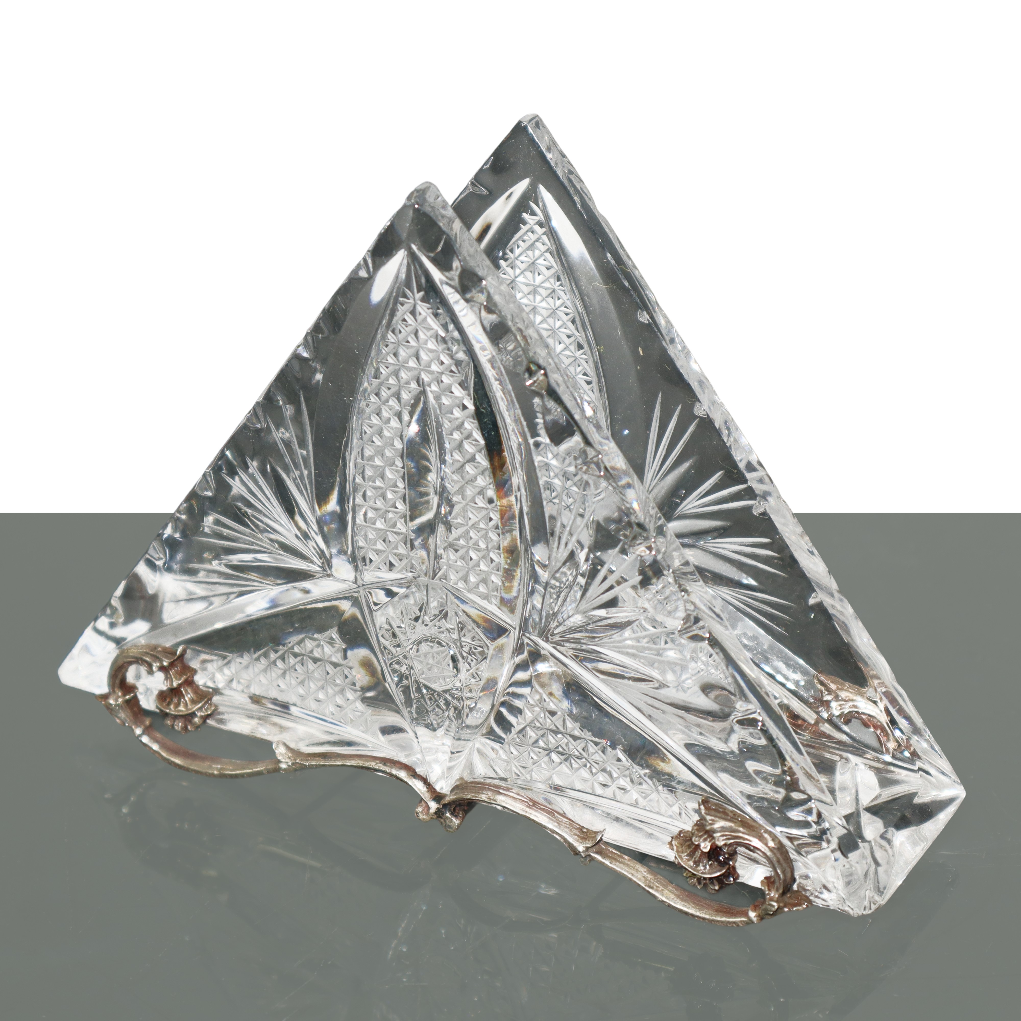 Portatovaglioli in argento 800 e cristallo.