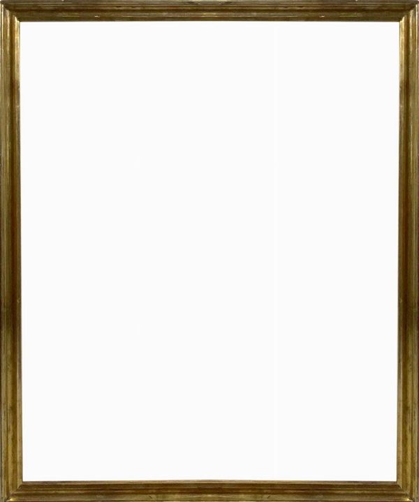 Wood frame golden brown leafy, nineteenth century style. External dimensions 118x97 cm. Internal dimensions 108x88 cm.

