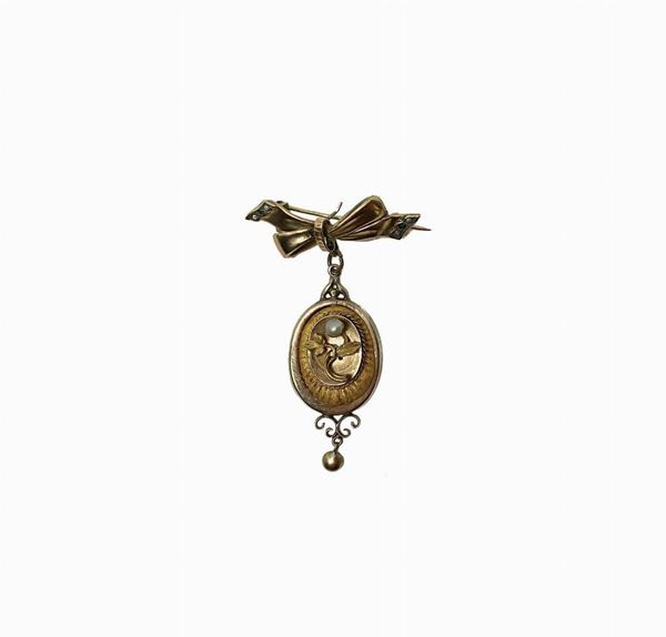 Spilla con perline e piccolo pendente, oro 12K con spilla oro/arg