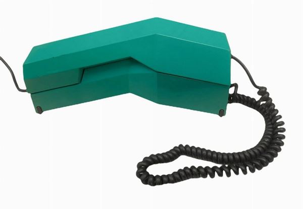 Italian production, plastic telephone device diamond model in turquoise tones. YEARS â € 70, to be tested.
8.5x22x8 cm