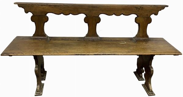 Bench in walnut with back and foldable seat, seventeenth century. Espalier decorum to Ace of Cups, standing lyre. H H 180x44 cm 95xcm.  (XVII secolo)  - Auction Eclectic Auction - Casa d'aste La Rosa