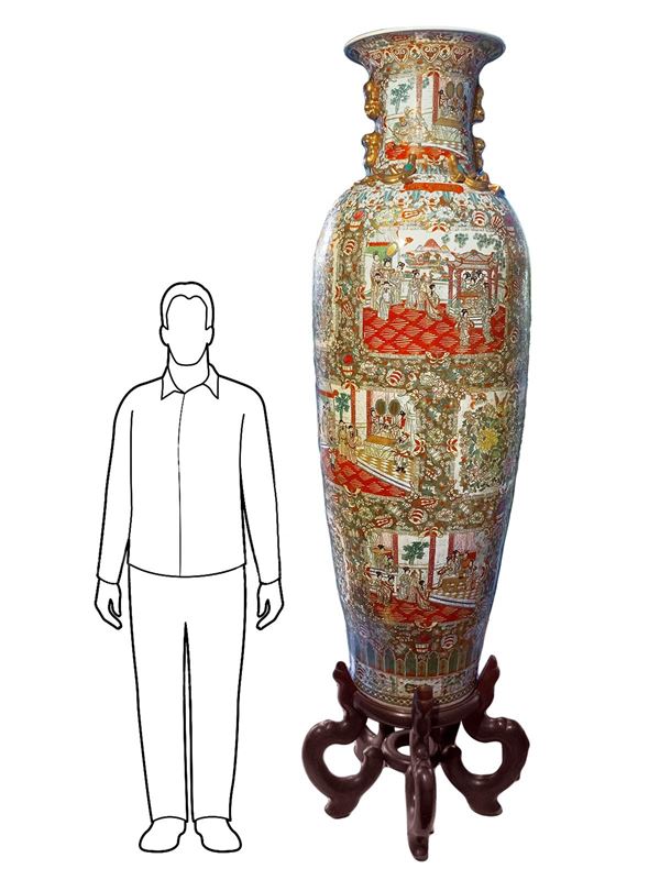 Large-sized vase in Chinese porcelain