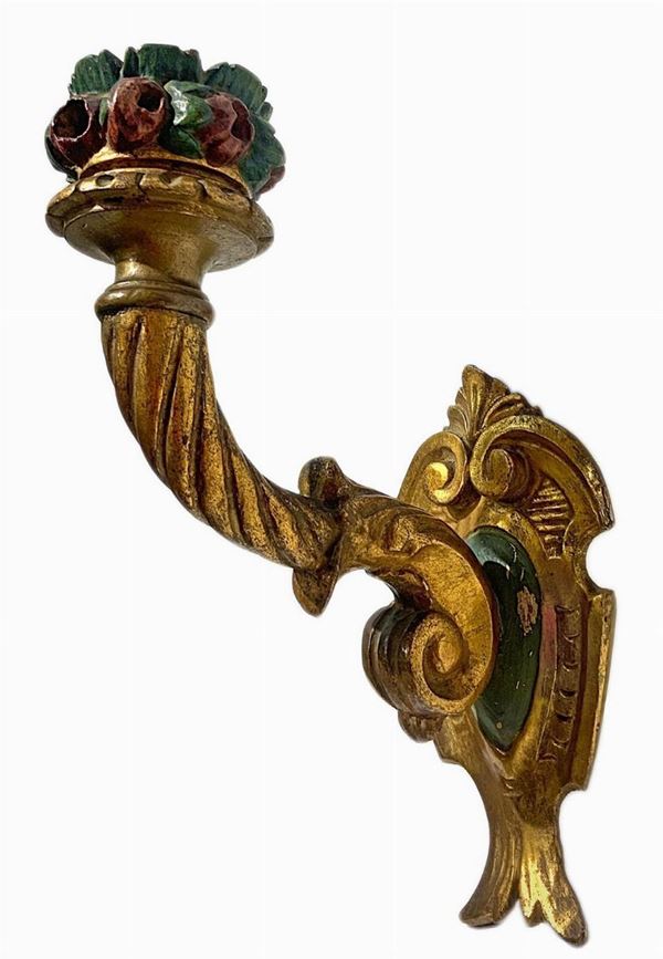 Sconces gilded entrance with flowers. Base 20 cm.