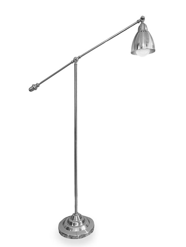 Floor lamp in chromed metal, adjustable.