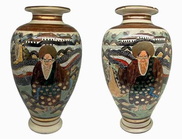 Couple Chinese vessels.
H 31.5 cm