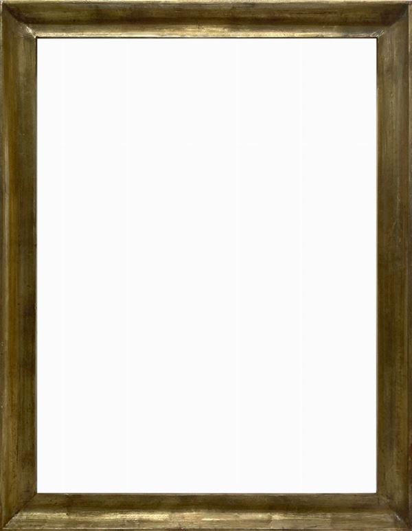 Cornice in legno a mezza canna dorata a foglia, nello stile del XIX secolo. 