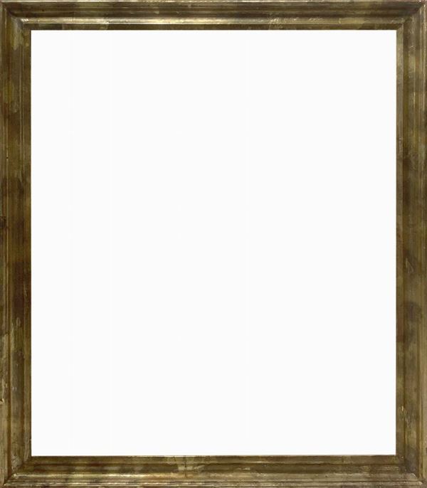 Wood frame half golden brown leafy. In the nineteenth-century style. External dimensions 78x68 cm. Internal dimensions 68x58 cm.