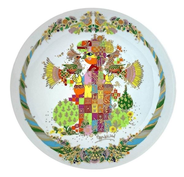Ranked porcelain plate Rosenthal, Bjorn Winblad, Germany, series â € œConcerinaâ €  dish.

Diameter cm 21