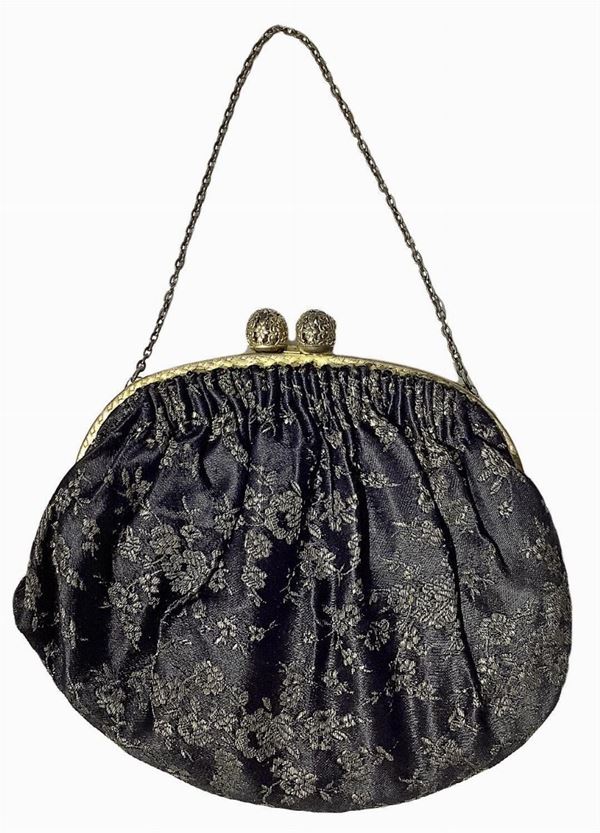 N. 3 borsette in seta e mohair per bambole di grande taglia, 1900 ca., provenienza Francia